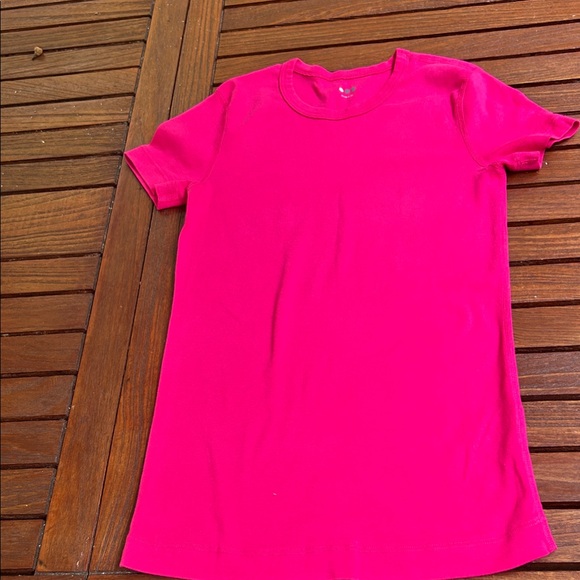 Three dots red Short sleeve t- shirt small - Picture 1 of 5